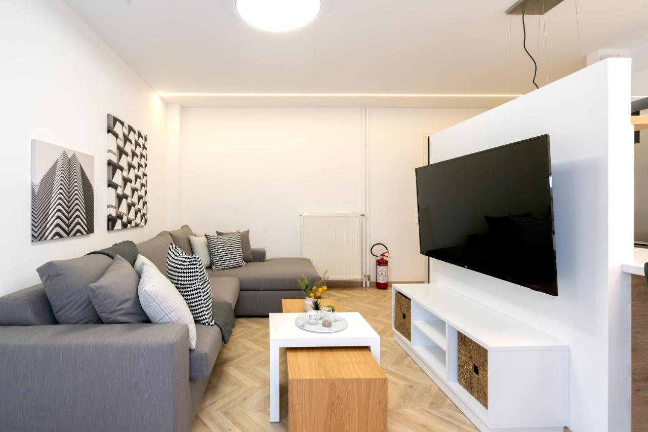 Pagrati's best apartment Athena Bagian luar foto